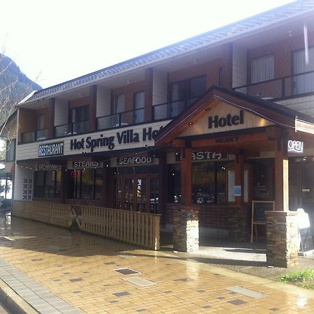 Spring Villa Hotel Harrison Hot Springs Extérieur photo