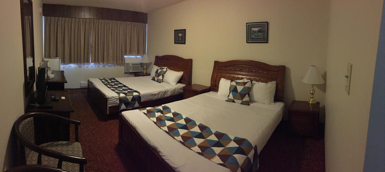 Spring Villa Hotel Harrison Hot Springs Extérieur photo