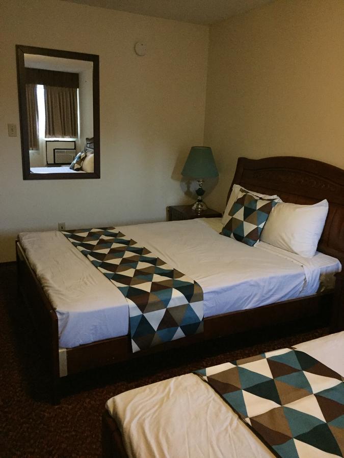 Spring Villa Hotel Harrison Hot Springs Extérieur photo