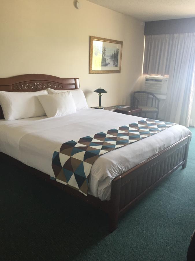 Spring Villa Hotel Harrison Hot Springs Extérieur photo