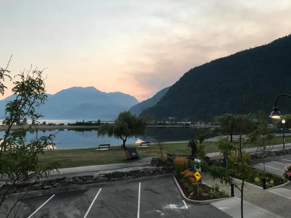 Spring Villa Hotel Harrison Hot Springs Extérieur photo