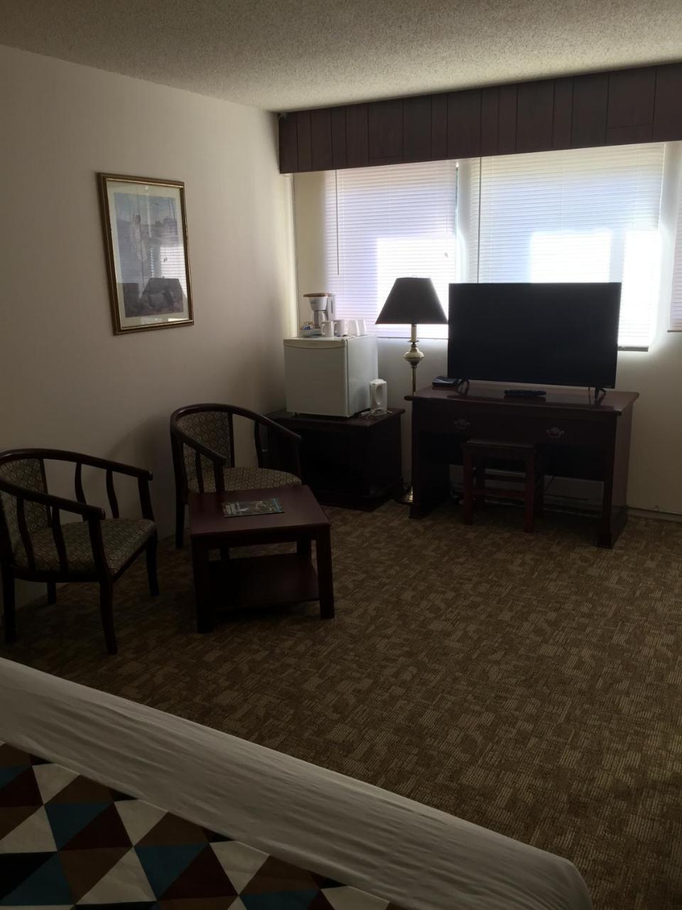 Spring Villa Hotel Harrison Hot Springs Extérieur photo